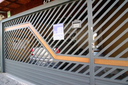 Casa à venda com 125m², 3 quartos e 2 vagasFachada