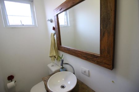 Casa à venda com 125m², 3 quartos e 2 vagasLavabo