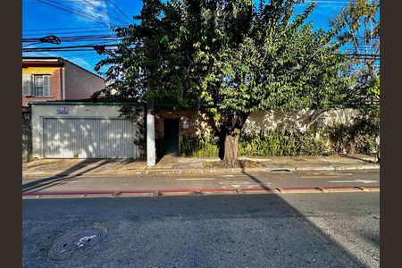 Fachada de casa à venda com 6 quartos, 1000m² em Vila Cordeiro, São Paulo