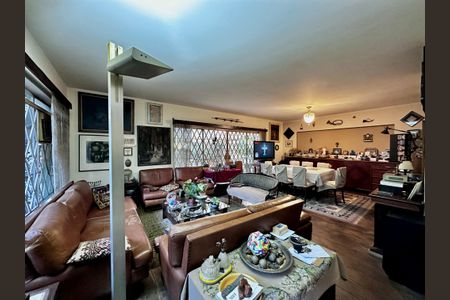 Sala de casa à venda com 6 quartos, 1000m² em Vila Cordeiro, São Paulo