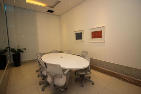 Studio para alugar com 42m², 1 quarto e 1 vaga Studio para alugar com 42m², 1 quarto e 1 vagaÁrea comum - Sala de reunião
