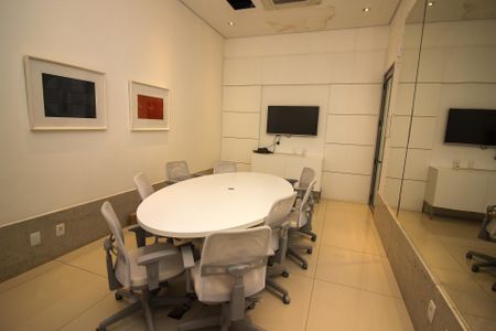Studio para alugar com 42m², 1 quarto e 1 vaga Studio para alugar com 42m², 1 quarto e 1 vagaÁrea comum - Sala de reunião