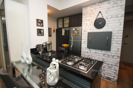 Studio para alugar com 42m², 1 quarto e 1 vaga Studio para alugar com 42m², 1 quarto e 1 vagaCozinha e Área de Serviço