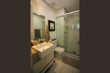 Studio para alugar com 42m², 1 quarto e 1 vaga Studio para alugar com 42m², 1 quarto e 1 vagaBanheiro Social