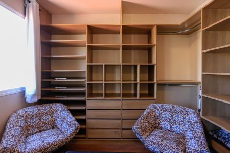 Apartamento para alugar com 68m², 2 quartos e 1 vagaSuíte