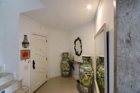 Apartamento à venda com 140m², 1 quarto e 1 vaga Apartamento à venda com 140m², 1 quarto e 1 vagaHall de Entrada