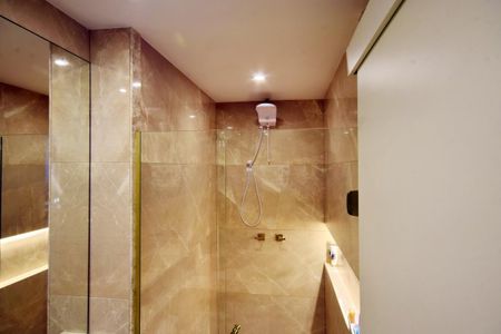 Apartamento à venda com 140m², 1 quarto e 1 vaga Apartamento à venda com 140m², 1 quarto e 1 vagaBanheiro Social