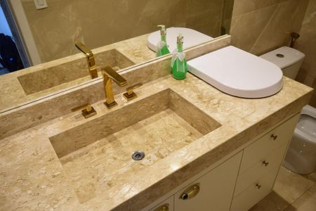 Apartamento à venda com 140m², 1 quarto e 1 vaga Apartamento à venda com 140m², 1 quarto e 1 vagaBanheiro da Suíte