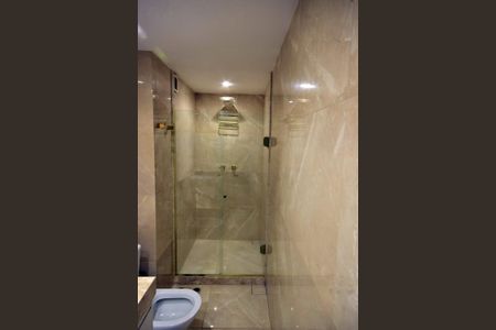 Apartamento à venda com 140m², 1 quarto e 1 vaga Apartamento à venda com 140m², 1 quarto e 1 vagaBanheiro da Suíte