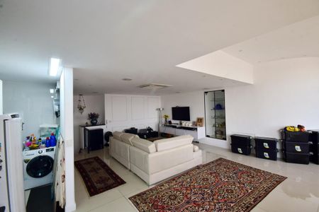 Apartamento à venda com 140m², 1 quarto e 1 vaga Apartamento à venda com 140m², 1 quarto e 1 vagaSala/Cozinha