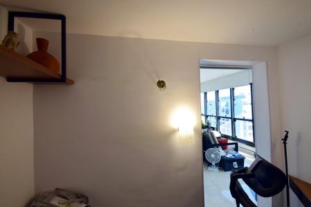 Apartamento à venda com 140m², 1 quarto e 1 vaga Apartamento à venda com 140m², 1 quarto e 1 vagaEscritório