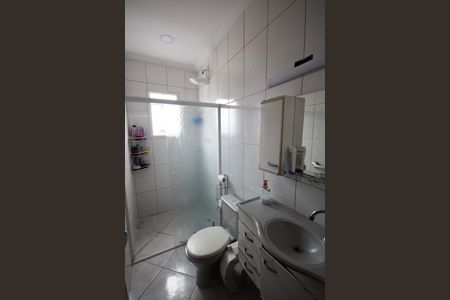 Casa para alugar com 450m², 3 quartos e 1 vaga Casa para alugar com 450m², 3 quartos e 1 vagaBanheiro da Suíte 1