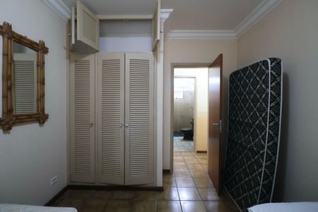 Apartamento para alugar com 158m², 3 quartos e 1 vaga Apartamento para alugar com 158m², 3 quartos e 1 vagaQuarto