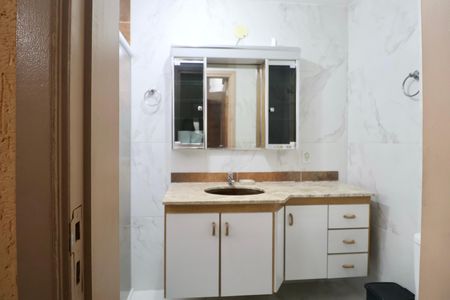 Apartamento para alugar com 158m², 3 quartos e 1 vaga Apartamento para alugar com 158m², 3 quartos e 1 vagaBanheiro da Suíte 1