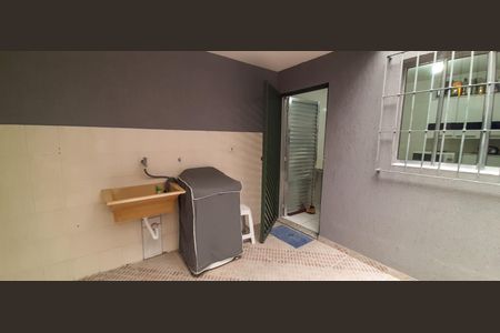 Casa à venda com 125m², 2 quartos e 2 vagas Casa à venda com 125m², 2 quartos e 2 vagasÁrea de Serviço