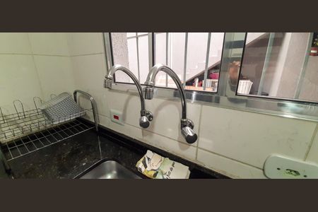 Casa à venda com 125m², 2 quartos e 2 vagas Casa à venda com 125m², 2 quartos e 2 vagasCozinha