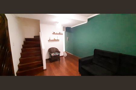 Sala de casa à venda com 2 quartos, 125m² em Cidade das Flores, Osasco
