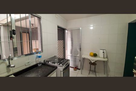 Casa à venda com 125m², 2 quartos e 2 vagas Casa à venda com 125m², 2 quartos e 2 vagasCozinha