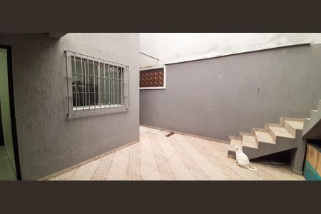 Casa à venda com 125m², 2 quartos e 2 vagas Casa à venda com 125m², 2 quartos e 2 vagasQuintal