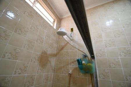 Casa à venda com 340m², 4 quartos e 3 vagasBanheiro 1