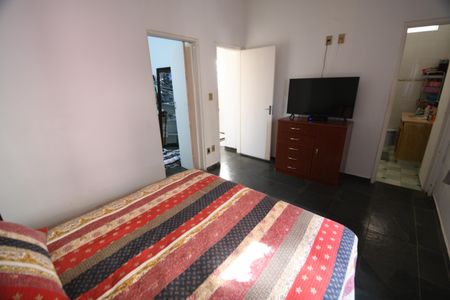 Casa à venda com 340m², 4 quartos e 3 vagasSuíte