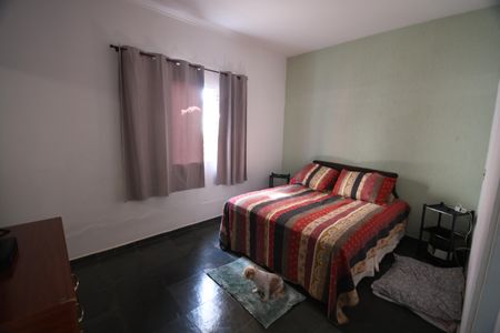 Casa à venda com 340m², 4 quartos e 3 vagasSuíte