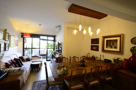 Apartamento para alugar com 106m², 3 quartos e 2 vagasSala