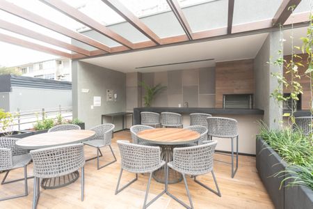 Apartamento à venda com 68m², 2 quartos e 1 vagaÁrea comum