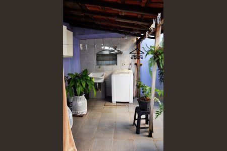 Casa à venda com 160m², 3 quartos e 3 vagas Casa à venda com 160m², 3 quartos e 3 vagasÁrea de Serviço