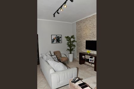 Casa à venda com 160m², 3 quartos e 3 vagas Casa à venda com 160m², 3 quartos e 3 vagasSala