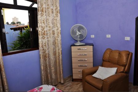 Casa à venda com 160m², 3 quartos e 3 vagas Casa à venda com 160m², 3 quartos e 3 vagasQuarto 2