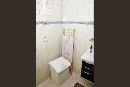 Casa à venda com 160m², 3 quartos e 3 vagas Casa à venda com 160m², 3 quartos e 3 vagasBanheiro Social