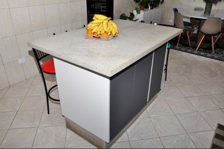 Casa à venda com 160m², 3 quartos e 3 vagas Casa à venda com 160m², 3 quartos e 3 vagasCozinha