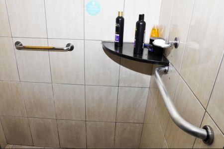 Casa à venda com 160m², 3 quartos e 3 vagas Casa à venda com 160m², 3 quartos e 3 vagasBanheiro da Suíte