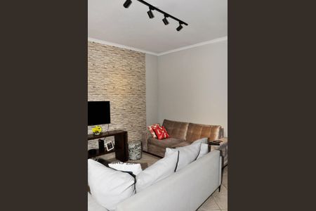 Casa à venda com 160m², 3 quartos e 3 vagas Casa à venda com 160m², 3 quartos e 3 vagasSala