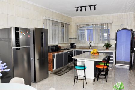 Casa à venda com 160m², 3 quartos e 3 vagas Casa à venda com 160m², 3 quartos e 3 vagasCozinha