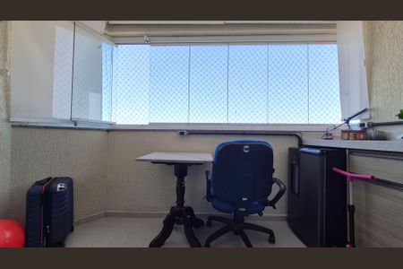 Apartamento à venda com 75m², 2 quartos e 2 vagas Apartamento à venda com 75m², 2 quartos e 2 vagasVaranda da Sala