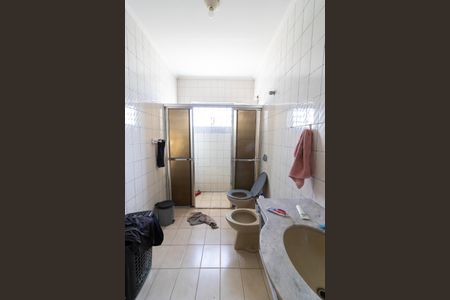 Casa à venda com 298m², 4 quartos e 4 vagasBanheiro