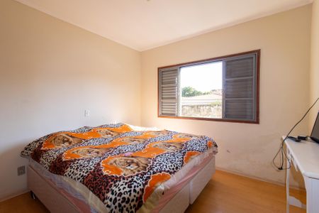 Casa à venda com 298m², 4 quartos e 4 vagasQuarto 2