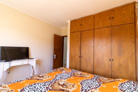 Casa à venda com 298m², 4 quartos e 4 vagasQuarto 2