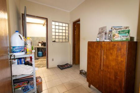 Casa à venda com 298m², 4 quartos e 4 vagasÁrea de Serviço