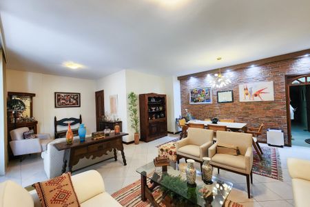 Apartamento à venda com 133m², 3 quartos e 2 vagas Apartamento à venda com 133m², 3 quartos e 2 vagasSala