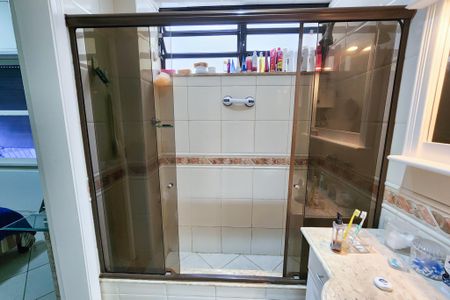 Apartamento à venda com 133m², 3 quartos e 2 vagas Apartamento à venda com 133m², 3 quartos e 2 vagasBanheiro da suíte 3