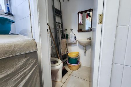 Apartamento à venda com 133m², 3 quartos e 2 vagas Apartamento à venda com 133m², 3 quartos e 2 vagasÁrea de serviço