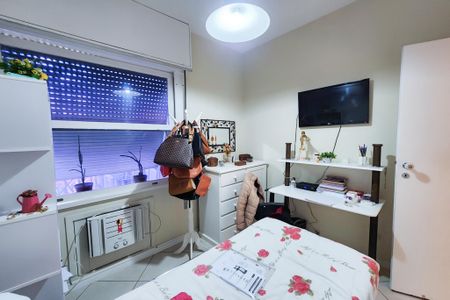 Apartamento à venda com 133m², 3 quartos e 2 vagas Apartamento à venda com 133m², 3 quartos e 2 vagasQuarto 2