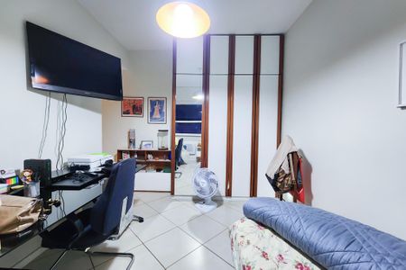 Apartamento à venda com 133m², 3 quartos e 2 vagas Apartamento à venda com 133m², 3 quartos e 2 vagasQuarto 1