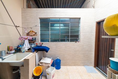Casa à venda com 307m², 4 quartos e 3 vagasCasa 1 - Lavanderia