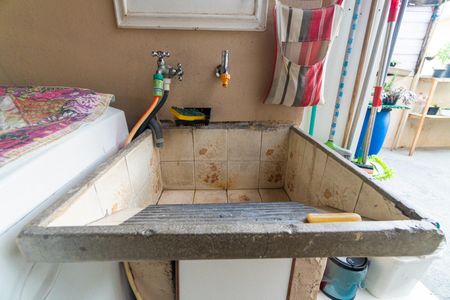 Casa à venda com 307m², 4 quartos e 3 vagasCasa 2 - Lavanderia Detalhe