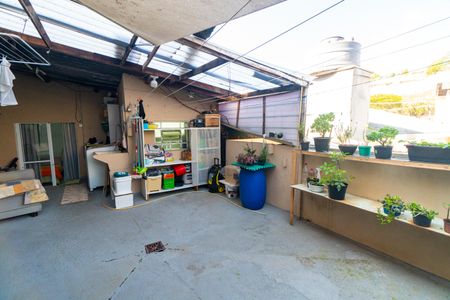 Casa à venda com 307m², 4 quartos e 3 vagasCasa 2 - Quintal