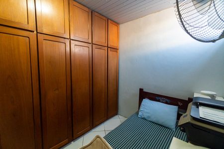 Casa à venda com 307m², 4 quartos e 3 vagasCasa 2 - Quarto 2